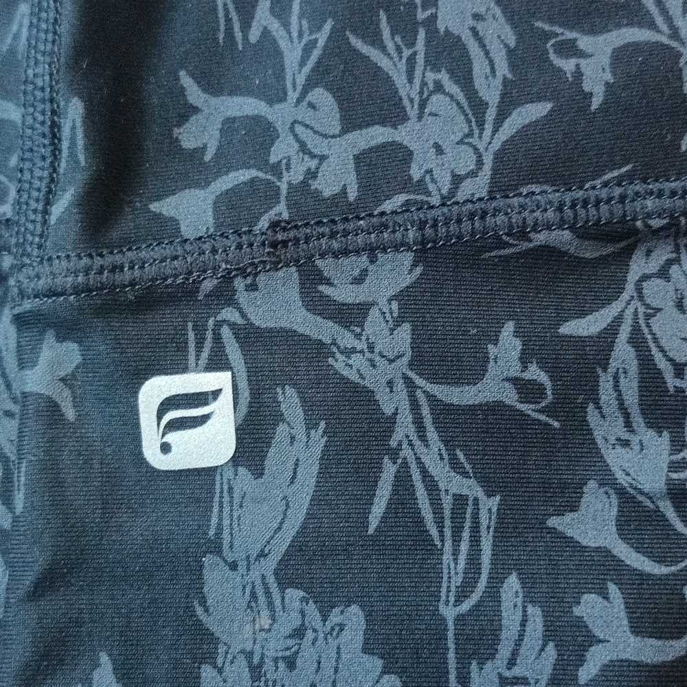 New Fabletics Leggings - Picture 3 of 10